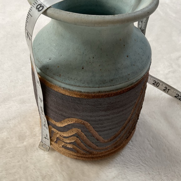 Signed Studio Pottery Vase 8” Carved Blue Matte Stoneware MCM - Picture 16 of 16